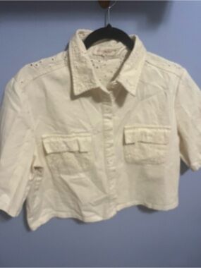 Solitaire Cream Eyelet Crop Button-Down Shirt